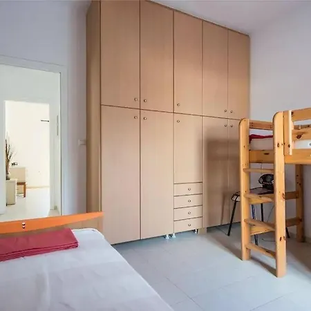 Adorable 3 Bedroom Maisonette In Pounta Apartment